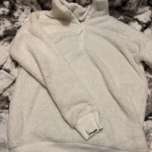 Aerie: White fluffy sweatshirt quarter zip